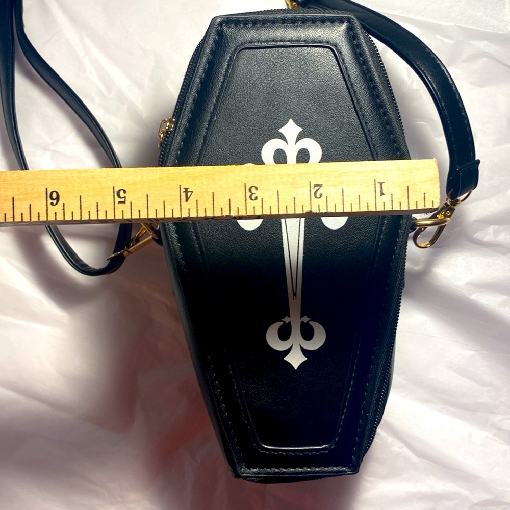NEW VEGAN LEATHER GOTH COFFIN MINI CROSSBODY - Picture 6 of 7